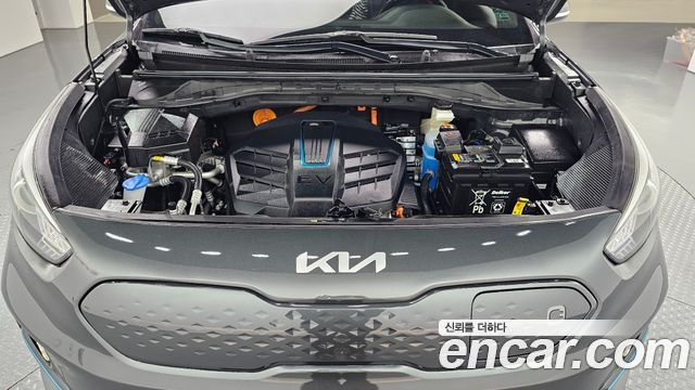 Kia Niro EV Prestige 2022 — фото 6
