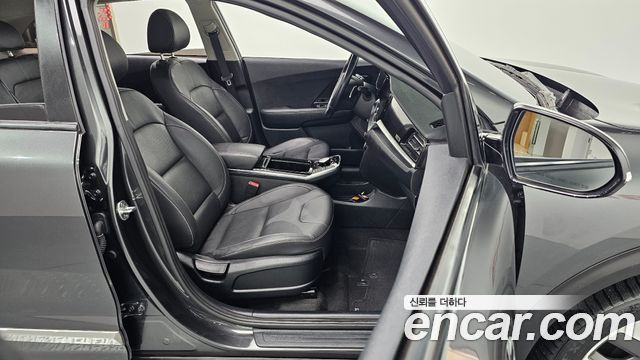 Kia Niro EV Prestige 2022 — фото 10