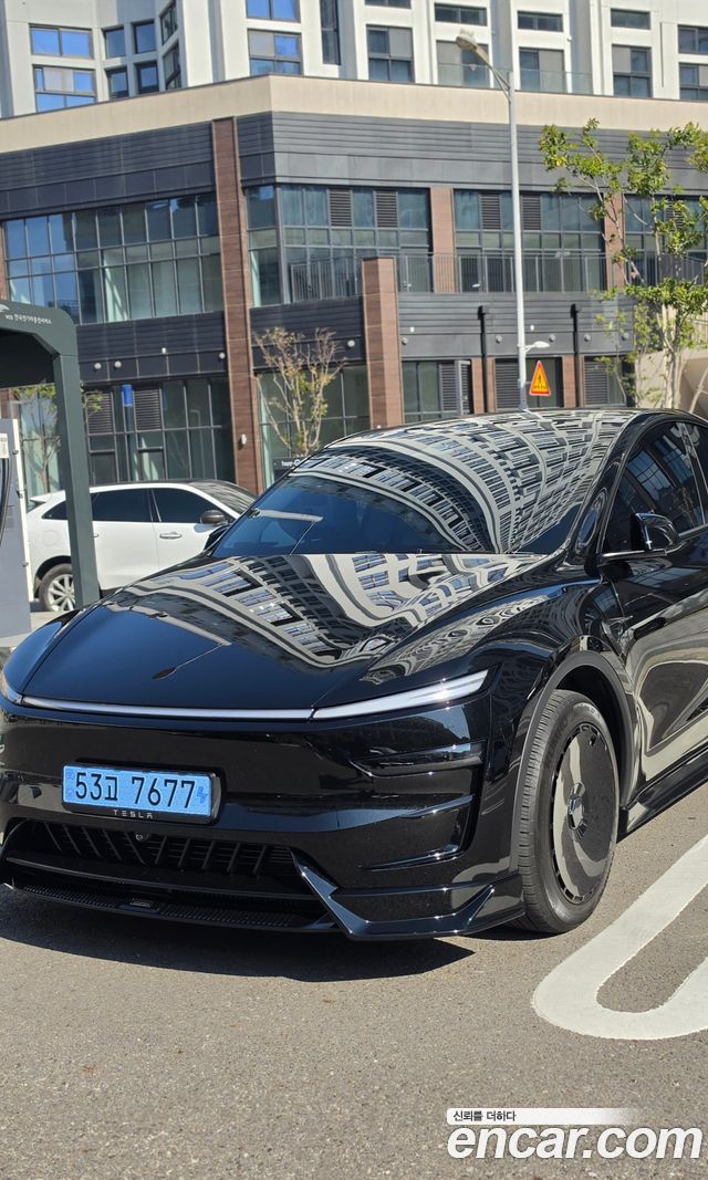 Tesla Model Y RWD