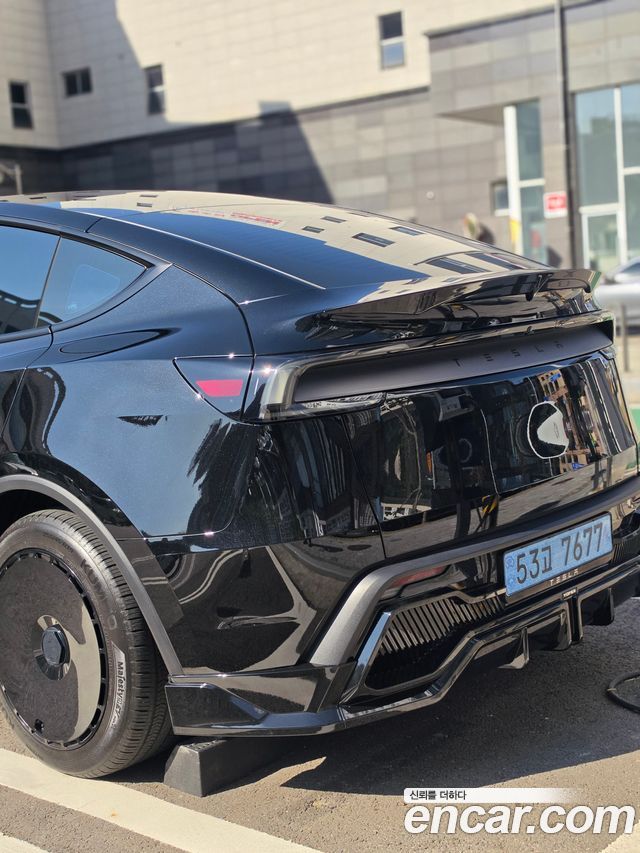 Tesla Model Y RWD 2025 — фото 4
