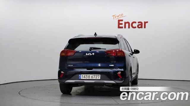 Kia Niro 1.6 HEV Noblesse 2022 — фото 4
