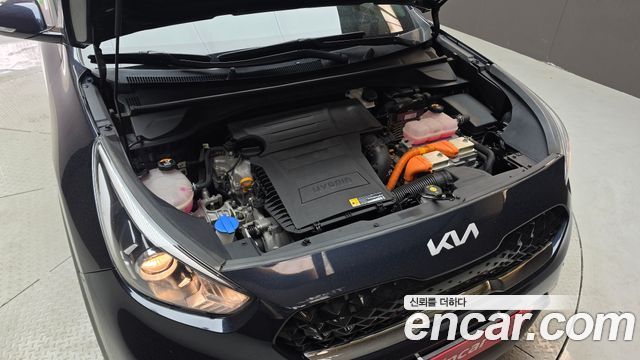 Kia Niro 1.6 HEV Noblesse 2022 — фото 6