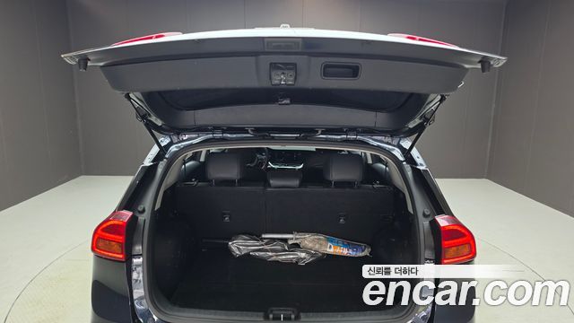 Kia Niro 1.6 HEV Noblesse 2022 — фото 19
