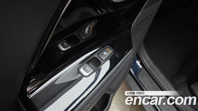 Kia Niro 1.6 HEV Noblesse 2022 — фото 31