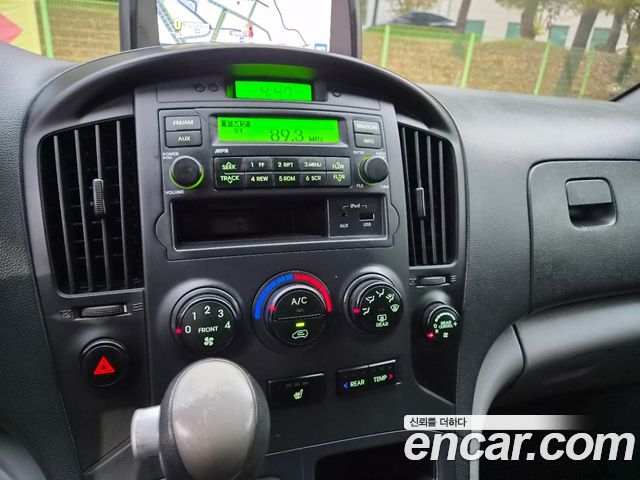 Hyundai Grand Starex 12-Seater Wagon CVX Deluxe 2012 — фото 21