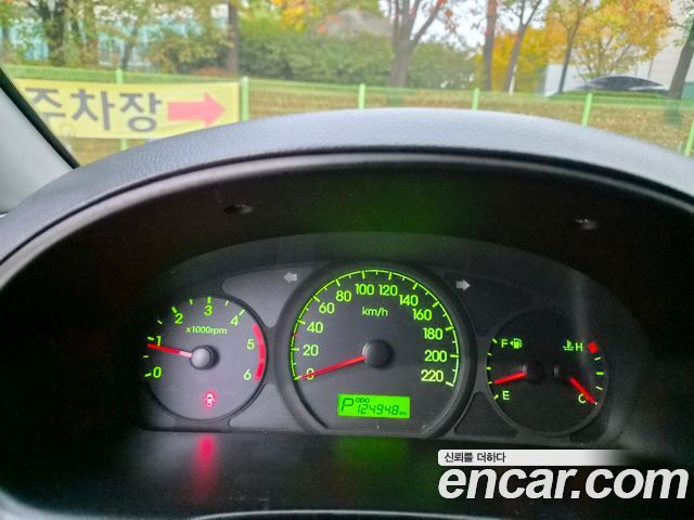 Hyundai Grand Starex 12-Seater Wagon CVX Deluxe 2012 — фото 22