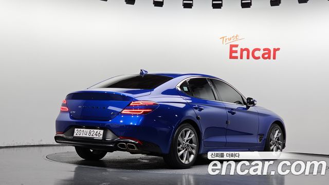 Genesis G70 Gasoline 2.0T 4WD 2023 — фото 2