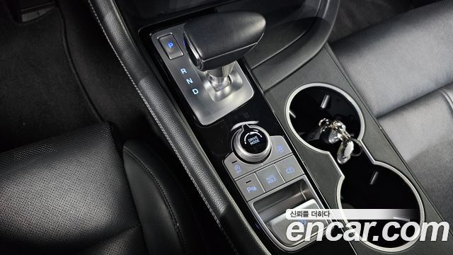Genesis G70 Gasoline 2.0T 4WD 2023 — фото 9