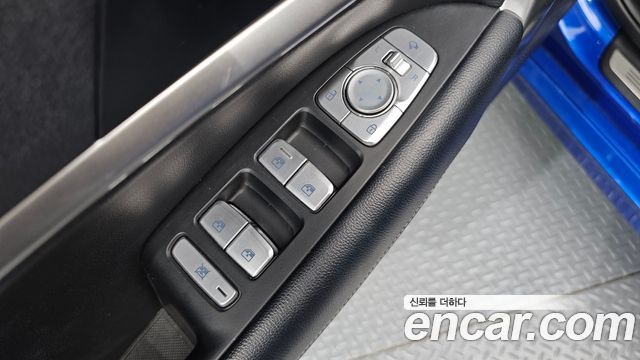 Genesis G70 Gasoline 2.0T 4WD 2023 — фото 12