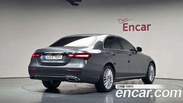 Mercedes-Benz E-Class (W213) E250 Exclusive 2022 — фото 2