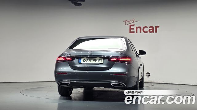 Mercedes-Benz E-Class (W213) E250 Exclusive 2022 — фото 4