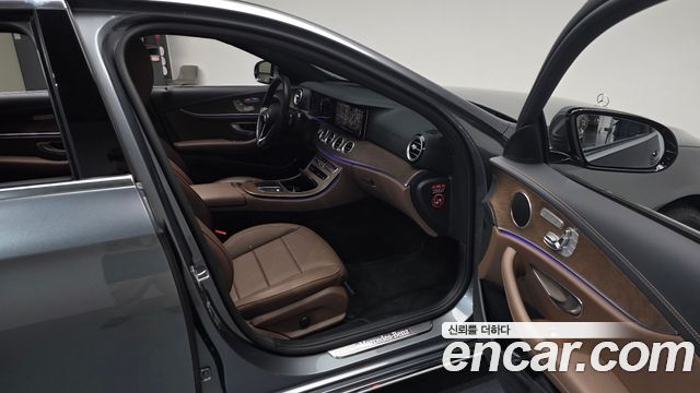 Mercedes-Benz E-Class (W213) E250 Exclusive 2022 — фото 11