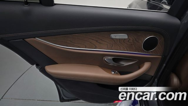 Mercedes-Benz E-Class (W213) E250 Exclusive 2022 — фото 25