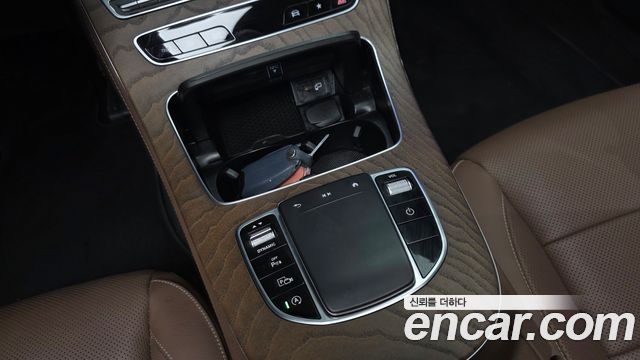 Mercedes-Benz E-Class (W213) E250 Exclusive 2022 — фото 34