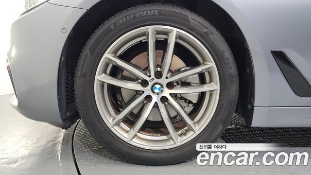 BMW 5 Series (G30) 520d M Sport Package Plus 2017 — фото 5