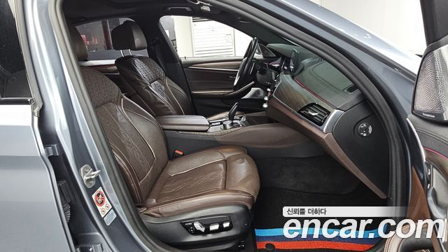 BMW 5 Series (G30) 520d M Sport Package Plus 2017 — фото 12