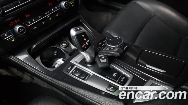 BMW 5 Series (F10) 520d 2015 — фото 9