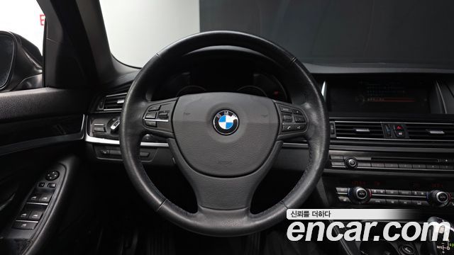 BMW 5 Series (F10) 520d 2015 — фото 14