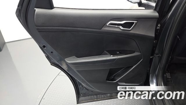 Kia Sportage (V) Gasoline 1.6 Turbo 2WD Trendy 2022 — фото 25