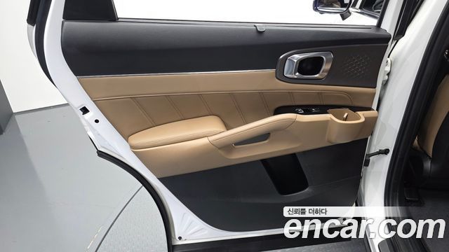 Kia Sorento (IV) HEV 1.6 2WD Signature 2024 — фото 25