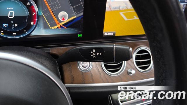 Mercedes-Benz E-Class (W213) E300 4MATIC Exclusive 2019 — фото 9