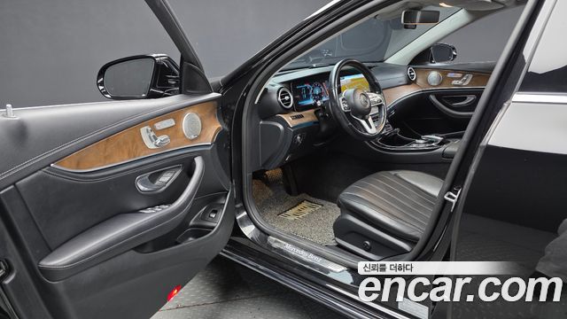 Mercedes-Benz E-Class (W213) E300 4MATIC Exclusive 2019 — фото 10