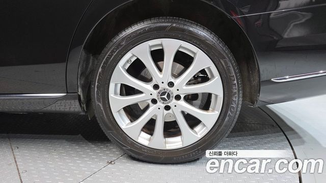 Mercedes-Benz E-Class (W213) E300 4MATIC Exclusive 2019 — фото 21