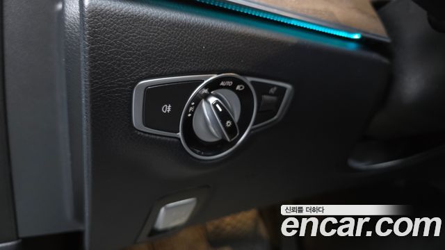 Mercedes-Benz E-Class (W213) E300 4MATIC Exclusive 2019 — фото 29