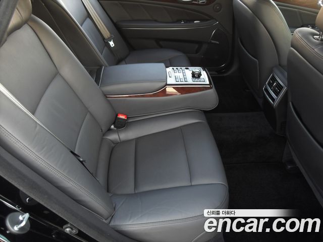 Hyundai Equus (New) VS380 Premium