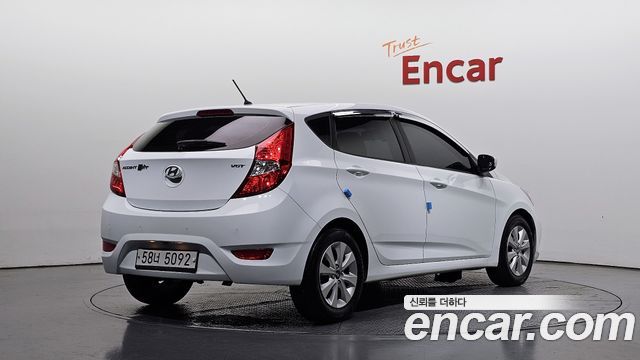 Hyundai Accent (New) Diesel WIT 1.6 VGT Modern 2017 — фото 2