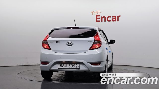 Hyundai Accent (New) Diesel WIT 1.6 VGT Modern 2017 — фото 4