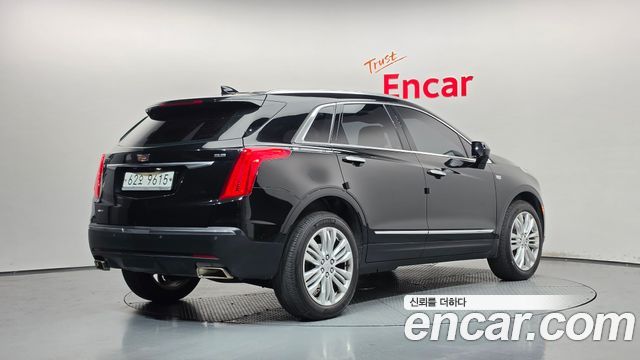 Cadillac XT5 3.6 Premium AWD 2019 — фото 2