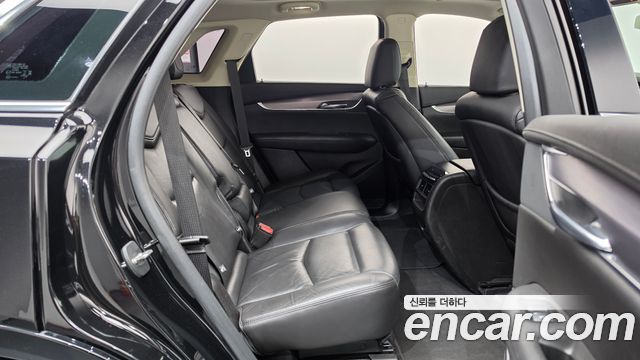 Cadillac XT5 3.6 Premium AWD 2019 — фото 11