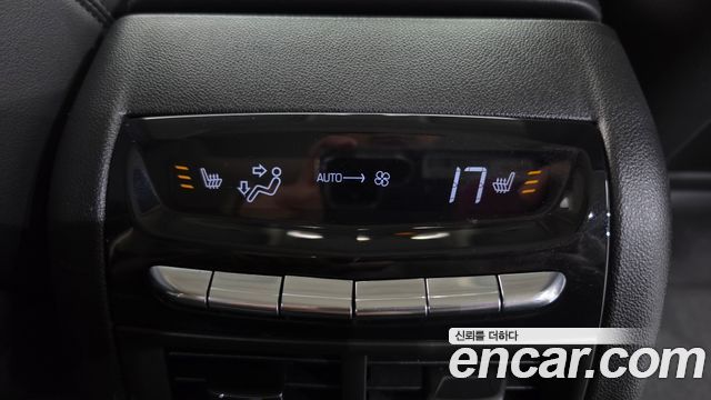 Cadillac XT5 3.6 Premium AWD 2019 — фото 19