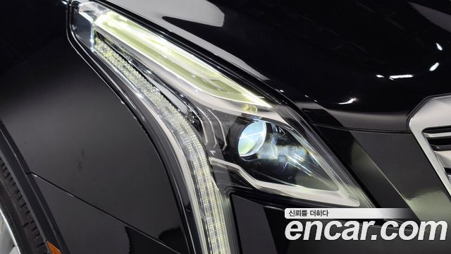 Cadillac XT5 3.6 Premium AWD 2019 — фото 22