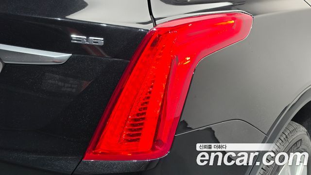 Cadillac XT5 3.6 Premium AWD 2019 — фото 23