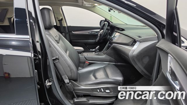 Cadillac XT5 3.6 Premium AWD 2019 — фото 26