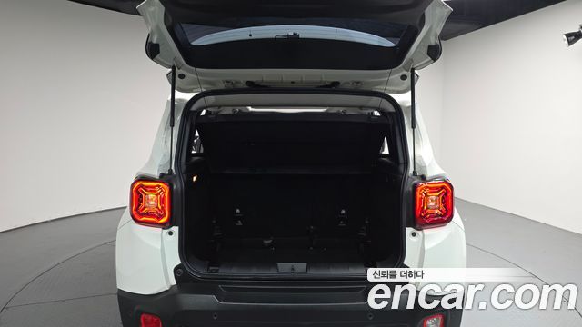 Jeep Renegade 1.6 Diesel Limited 2020 — фото 20