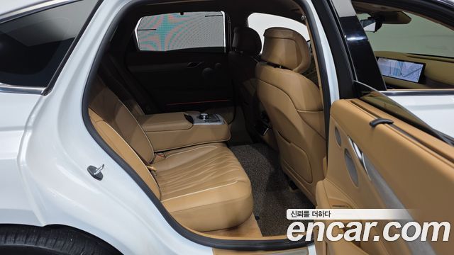 Genesis G80 (RG3) Gasoline 2.5 Turbo AWD 2025 — фото 12