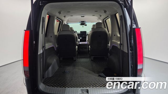 Hyundai Staria L3.5 Lounge 9-Seater Inspiration 2022 — фото 20