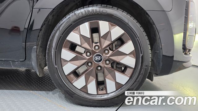 Hyundai Staria L3.5 Lounge 9-Seater Inspiration 2022 — фото 21