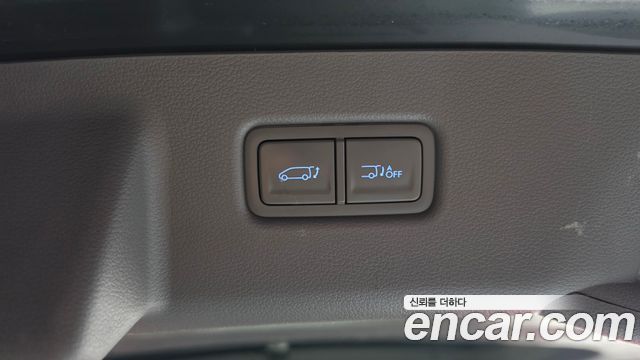 Hyundai Staria L3.5 Lounge 9-Seater Inspiration 2022 — фото 28