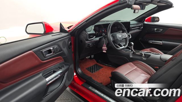 Ford Mustang (VII) 2.3 Ecoboost Premium Convertible 2024 — фото 10