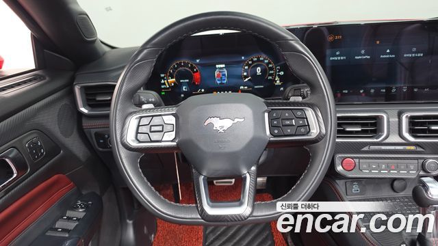 Ford Mustang (VII) 2.3 Ecoboost Premium Convertible 2024 — фото 12