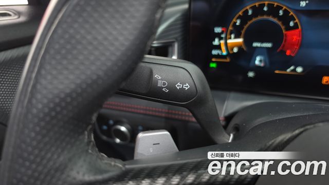 Ford Mustang (VII) 2.3 Ecoboost Premium Convertible 2024 — фото 20