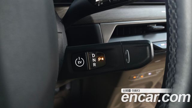 Kia EV9 Long Range 4WD Air 2024 — фото 9