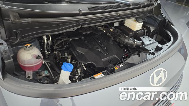 Hyundai Staria L3.5 Cargo 3-Seater Modern 2022 — фото 6