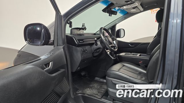 Hyundai Staria L3.5 Cargo 3-Seater Modern 2022 — фото 10
