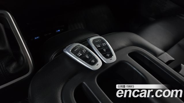 Hyundai Staria L3.5 Cargo 3-Seater Modern 2022 — фото 27