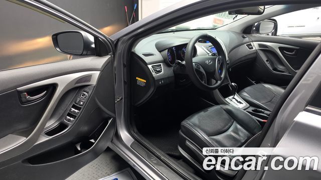 Hyundai Avante (MD) M16 GDI Luxury 2012 — фото 10